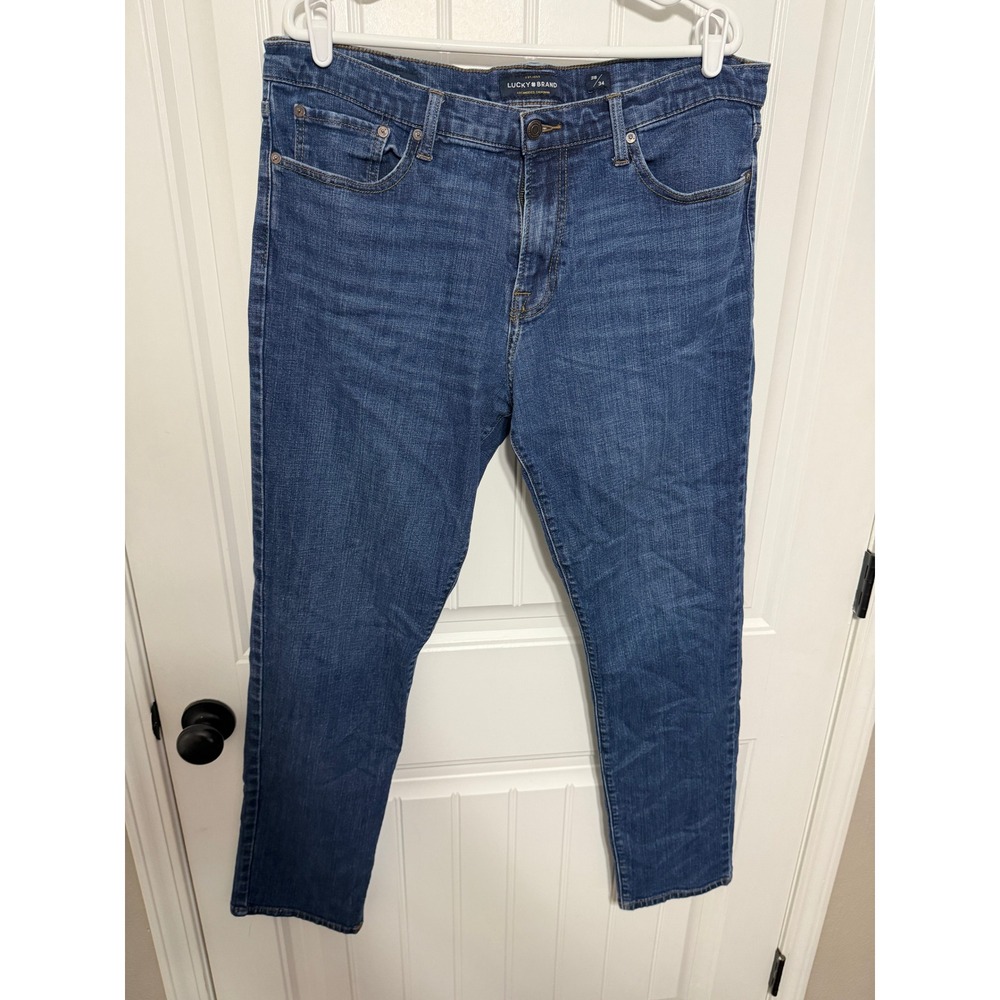 Lucky Brand Jeans Mens 38x34 221 Straight Blue Denim Stretch EUC